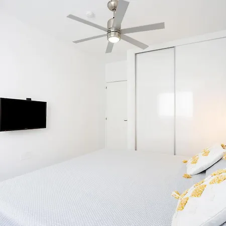 Apartment Home2book Hola Rolls Center