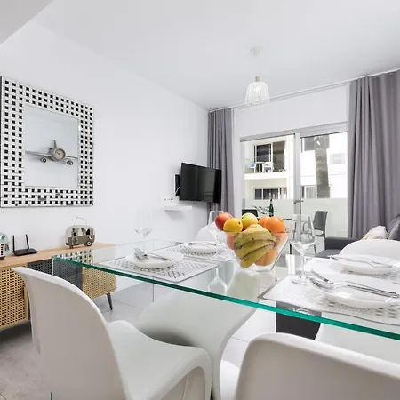 Home2book Hola Rolls Center Apartament *